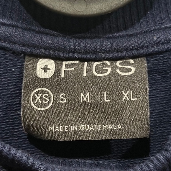 ✨ FIGS Leon™ Crewneck Sweatshirt – Navy – Size XS ✨ - Picture 2 of 6